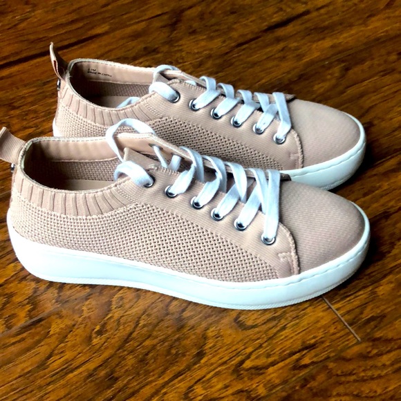 Steve Madden Shoes - Steve Madden Bardo blush fabric platform sneakers 6.5 women